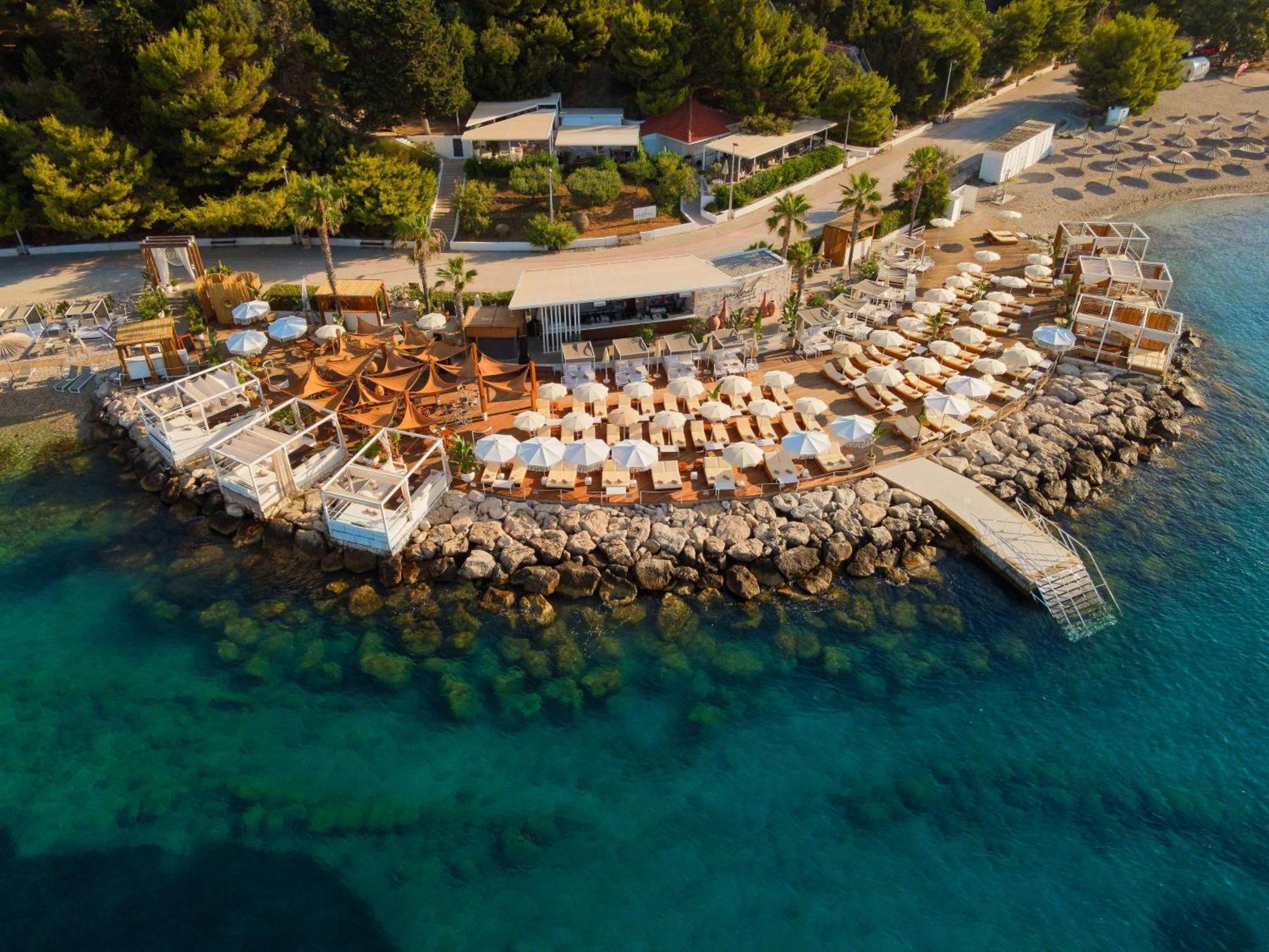 Radisson Blu Resort & Spa Spalato Esterno foto Aerial view of the beach