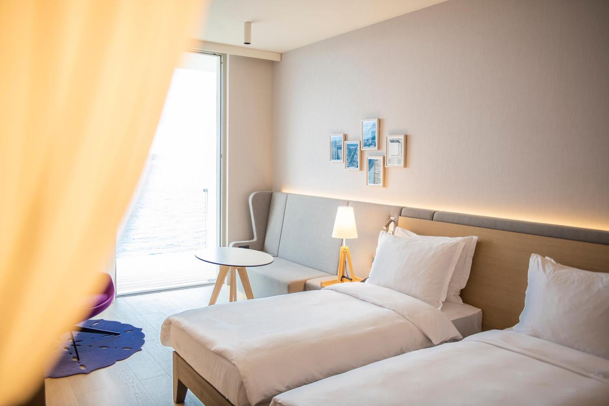 Radisson Blu Resort & Spa Spalato Esterno foto A room at the hotel