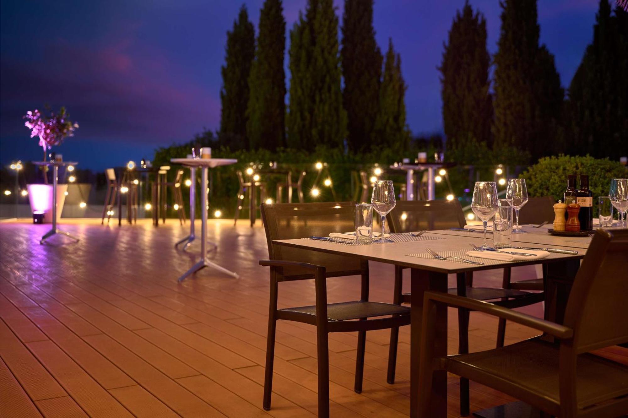 Radisson Blu Resort & Spa Spalato Esterno foto The Deck