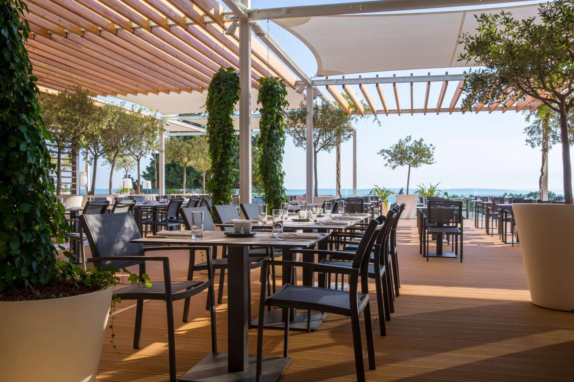 Radisson Blu Resort & Spa Spalato Esterno foto Restaurant
