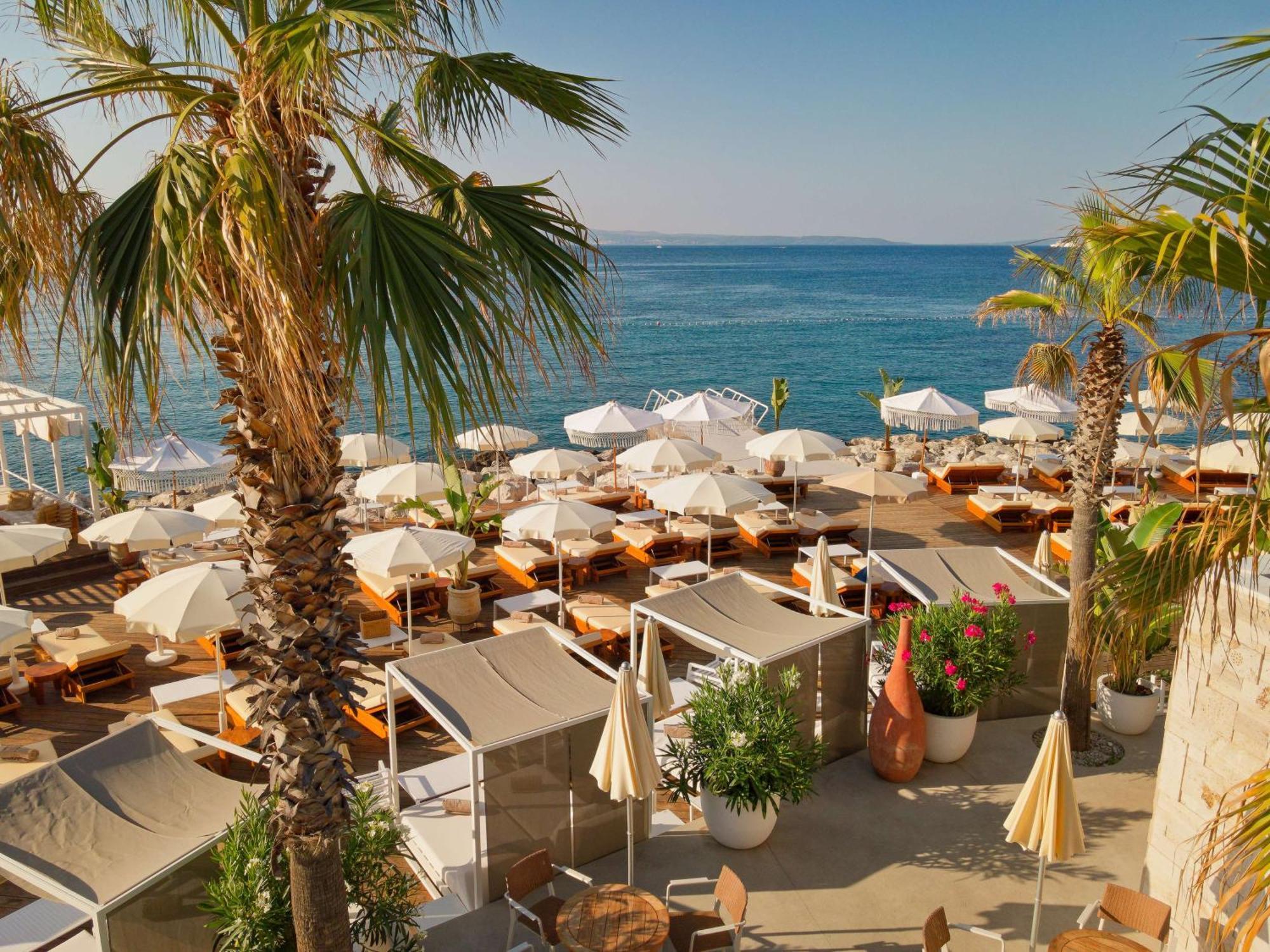 Radisson Blu Resort & Spa Spalato Esterno foto Beach in Marbella