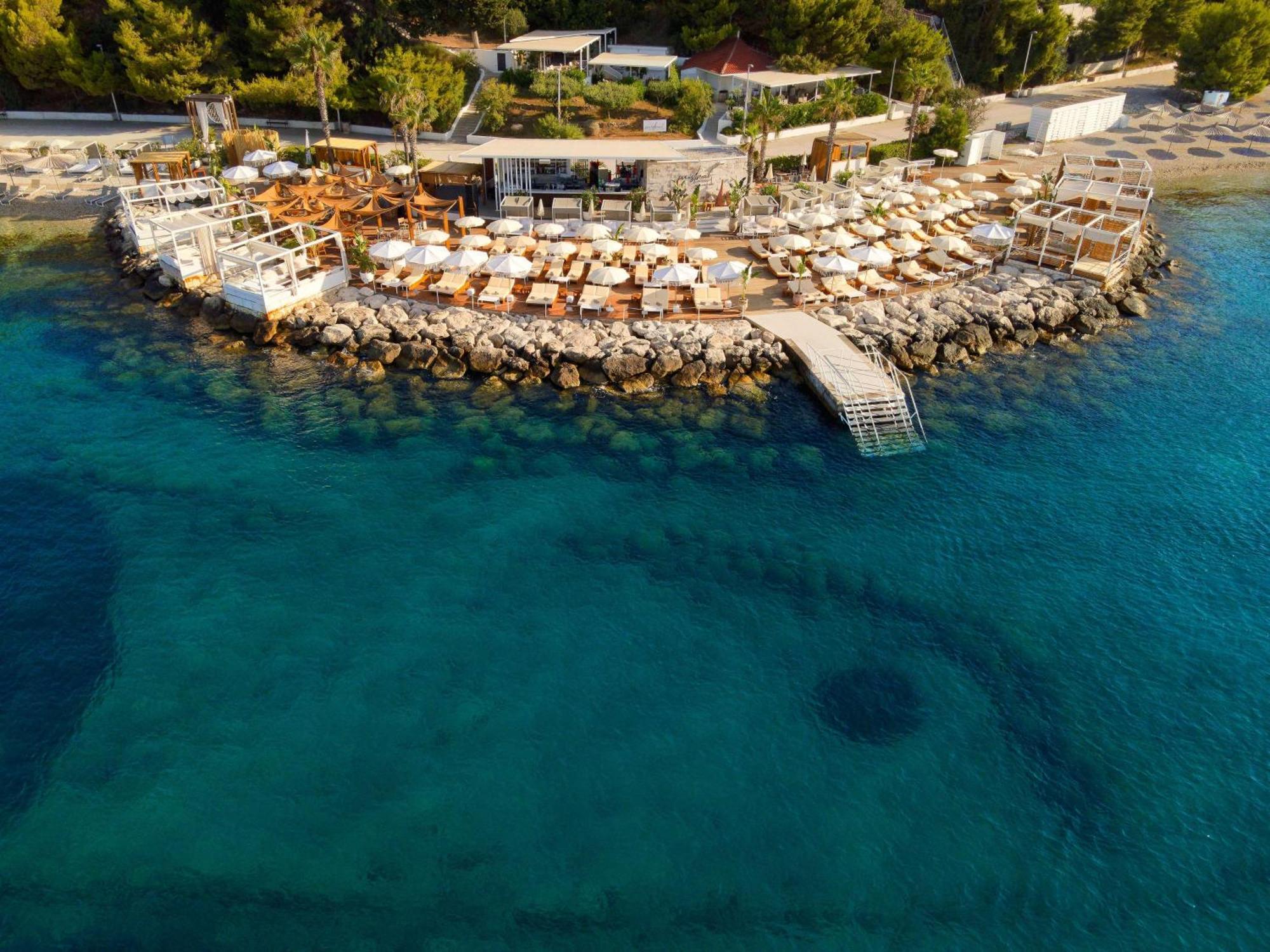 Radisson Blu Resort & Spa Spalato Esterno foto Aerial view of the beach